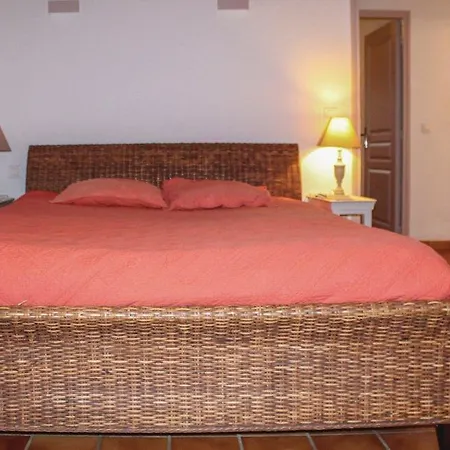 Nyaraló Four-bedroom Holiday In Suarella